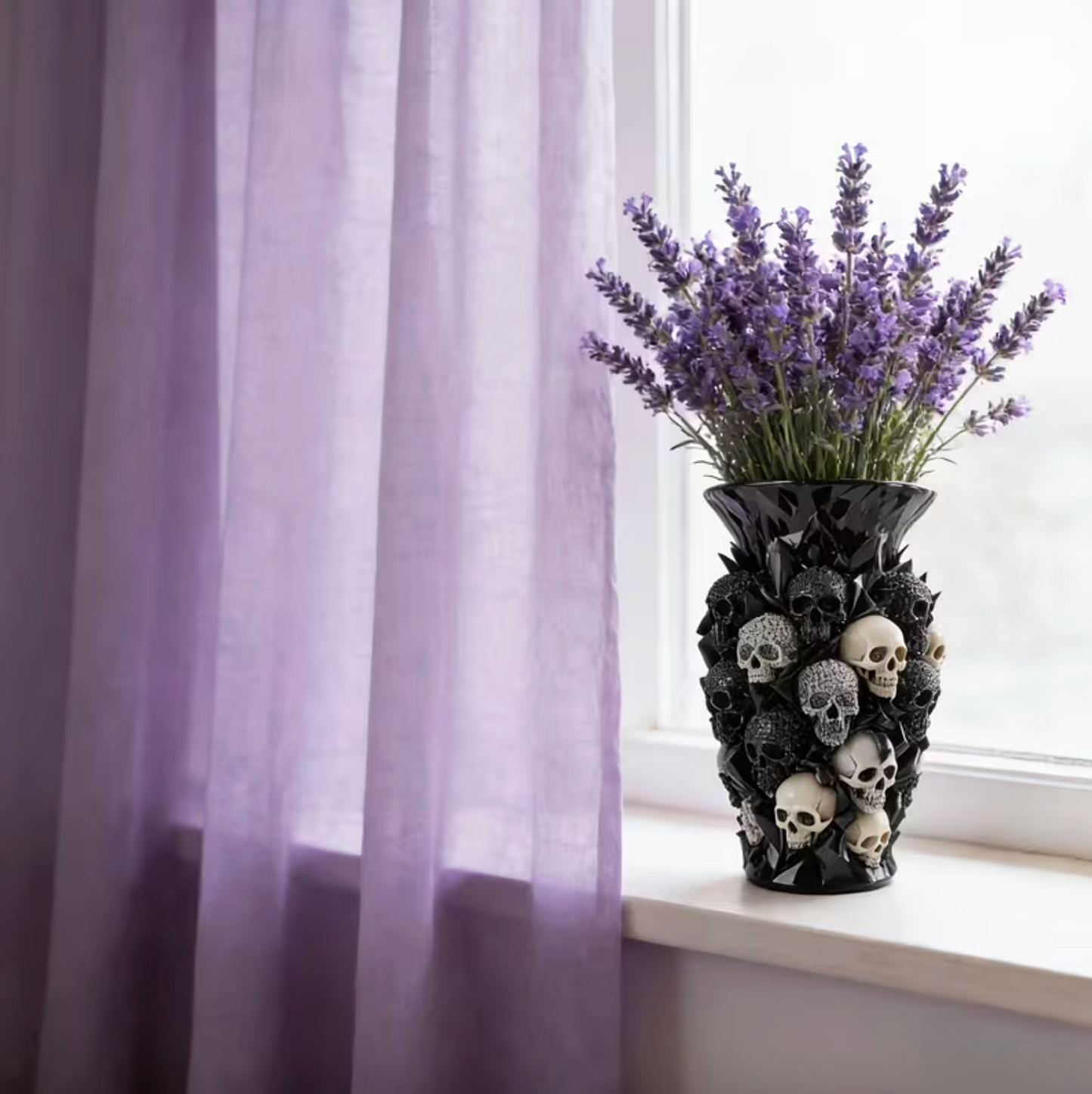 Luxury Gothic Skull Vase – Perfect for Red Roses & Dramatic Home Accent