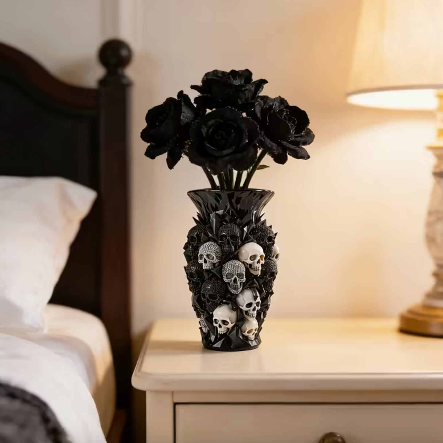Luxury Gothic Skull Vase – Perfect for Red Roses & Dramatic Home Accent