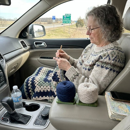 🎁Portable Yarn Holder for Crochet & Knitting