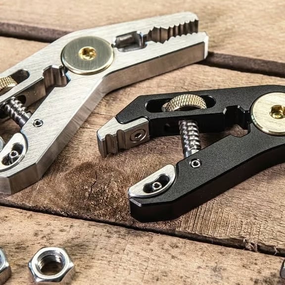Premium Pocket Grip CNC Machined Satisfying Mechanical EDC Gear